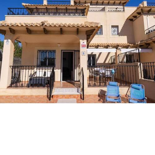 Beautiful Spacious Villa overlooking the communal pool - Blue Lagoon
