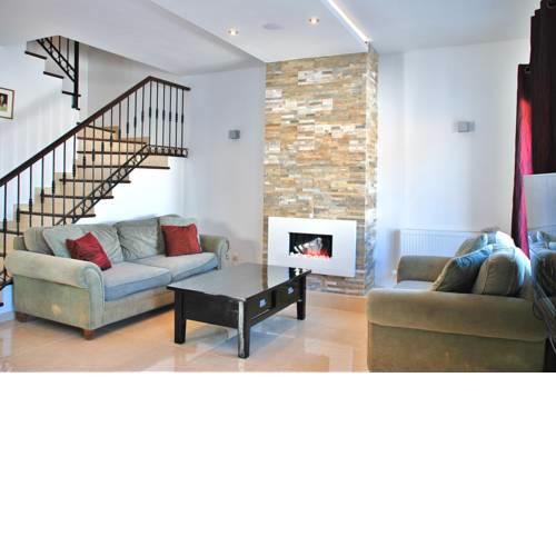 Beautiful Townhouse 5 min from Puerto Banus