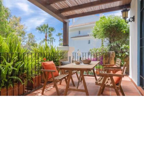 Beautiful Townhouse On The Golden Mile, Marbella
