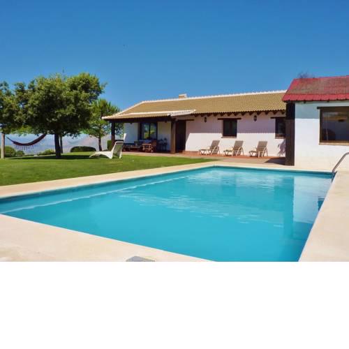 Beautiful Villa in Andalusia near Forest