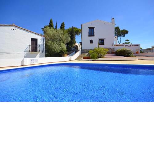 Begur Apartment Sleeps 8 with Pool