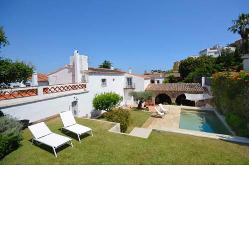 Begur Town House Sleeps 10 with Pool and WiFi