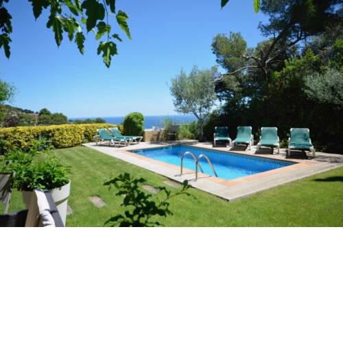 Begur Villa Sleeps 10 with Pool and Air Con