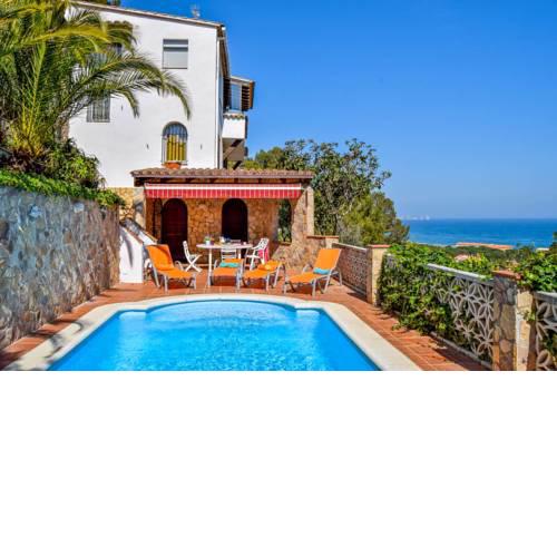 Begur Villa Sleeps 10 with Pool and WiFi