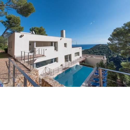 Begur Villa Sleeps 14 Pool WiFi