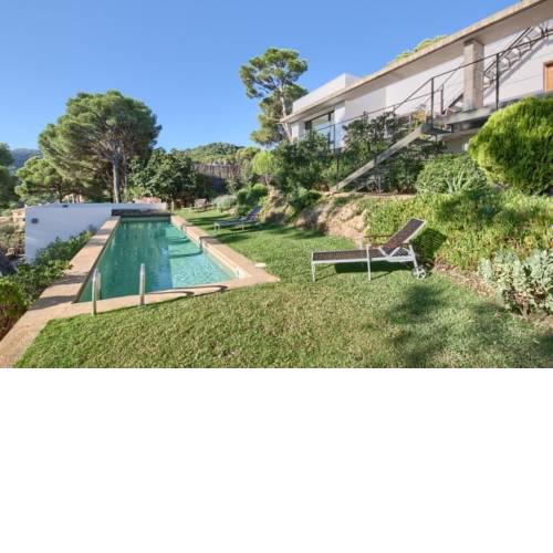 Begur Villa Sleeps 6 Pool Air Con WiFi
