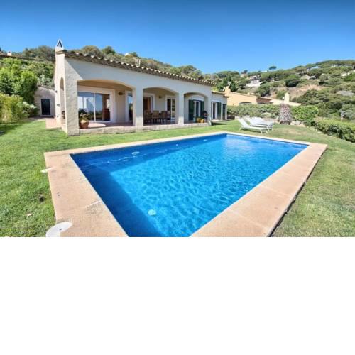 Begur Villa Sleeps 6 Pool WiFi