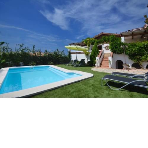 Begur Villa Sleeps 8 Pool Air Con