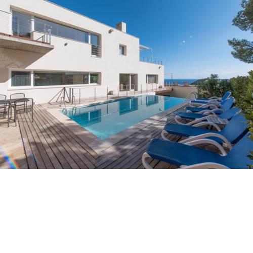 Begur Villa Sleeps 8 Pool WiFi