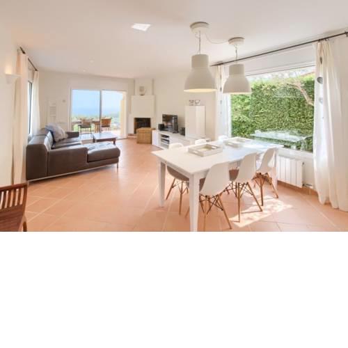 Begur Villa Sleeps 9 Pool WiFi
