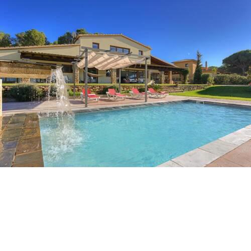 Begur Villa Sleeps 9 with Pool Air Con and WiFi