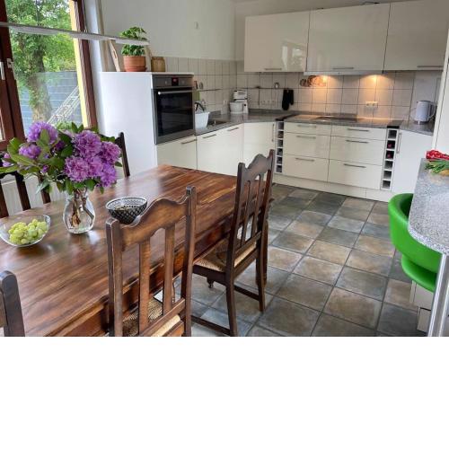 Behagliches Haus mit Kamin