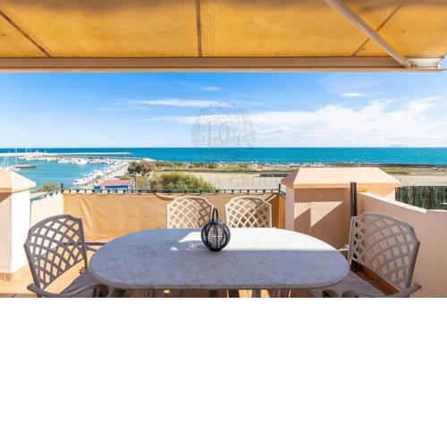 Belgravia Beach Apartments by Dahlia Group