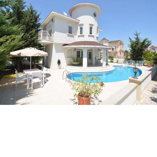 Bella Villa 6
