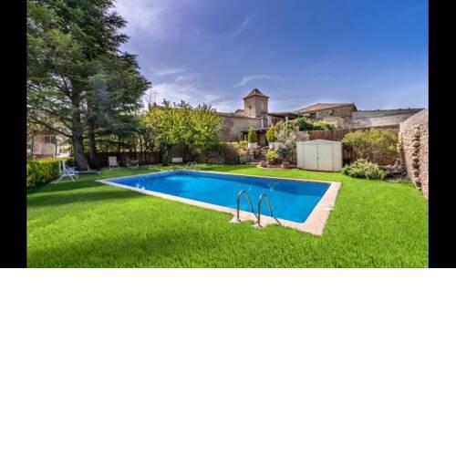 Bellmunt d'Urgell Villa Sleeps 10 with Pool