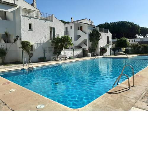 Benamara Gardens, Apartment with Pool, 100m from Beach near Marbella & Estepona