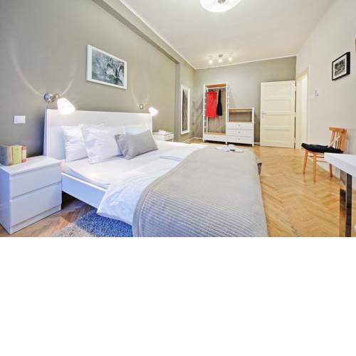 Bene Apartment