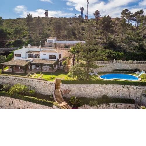 Benitachell Villa Sleeps 10 with Pool Air Con and WiFi