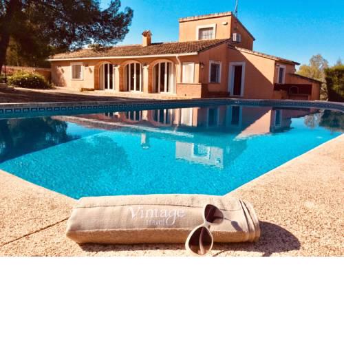 Benitachell Villa Sleeps 6 Pool Air Con WiFi