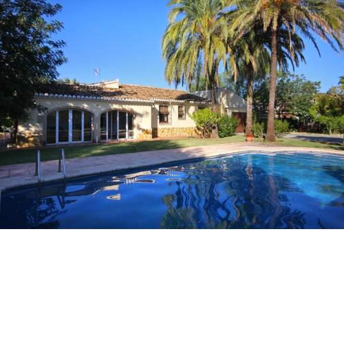 Benitachell Villa Sleeps 6 Pool Air Con WiFi
