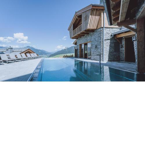 Bergdorf Hotel Zaglgut - Ski In & Ski Out