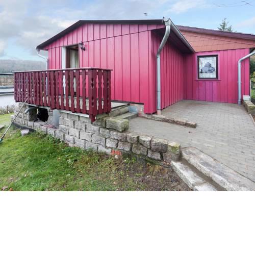 Quaint Holiday Home in Guntersberge near Lake
