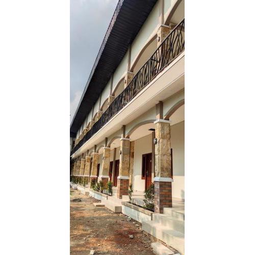 BERINGIN VIEW HOTEL & RESORT