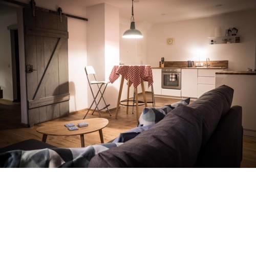 Besighomes - Apartment Blues