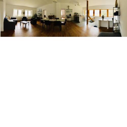 “Best view” Dachgeschosswohnung in Villa Sigismund