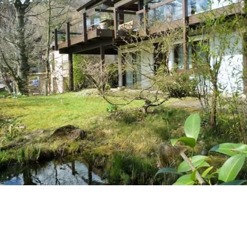 Bett und Bad am Wanderweg/Mountainbikeweg im Wald