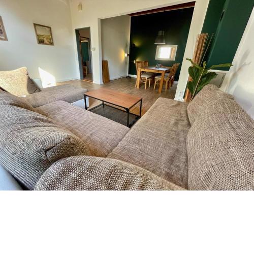 Bettchen Helle, charmante Wohnung + Hochebene