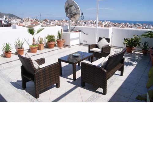 BETTY great views and large roof terrace