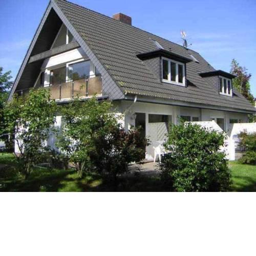 Bi de Süd 45/ 4 - Mitten in Nieblum und nur 800 m zum Strand