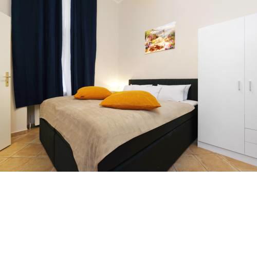 BIG CENTRAL CITY APARTMENT