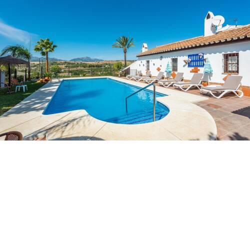 Big house ideal for groups near Malaga