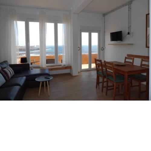 Big, large cozy apartment with sea view