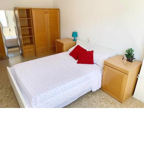 Big Room in the Center
