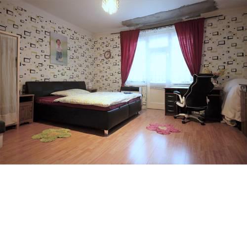Big room near centre
