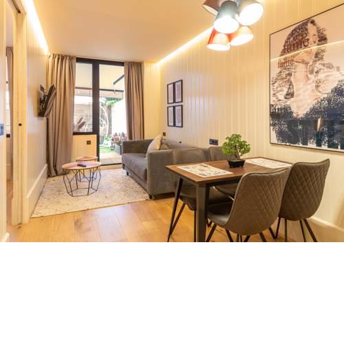 Bilbao Metropolitan Apartments by SAH