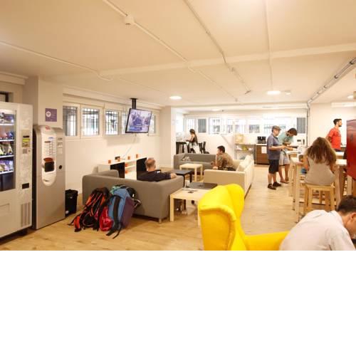 Bilbao Metropolitan Hostel by Bossh Hotels