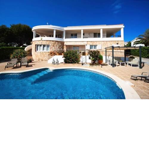 BINI SEGUI · Villa amplia 12 pax · 6 hab · 4 baños · Piscina privada