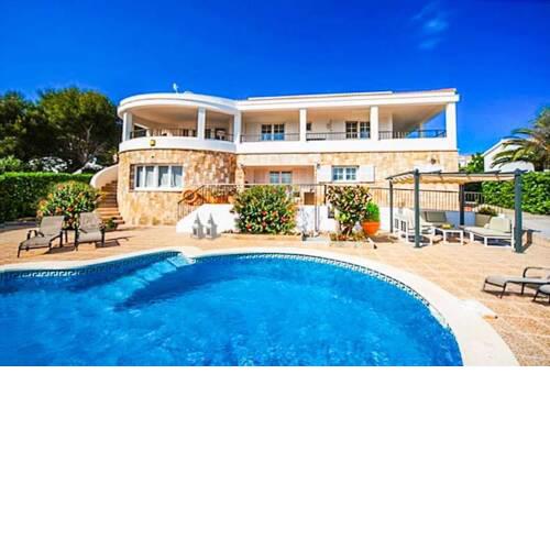 Binibequer Vell Villa Sleeps 11 with Pool and Air Con