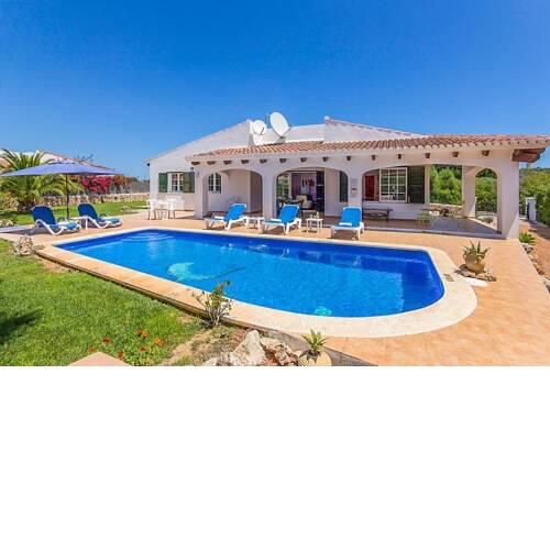 Binibequer Vell Villa Sleeps 6 with Pool Air Con and WiFi