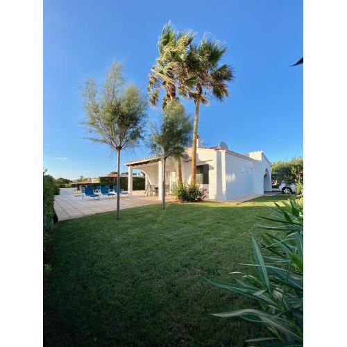 BiniNuria- Lovely villa with pool near the beach