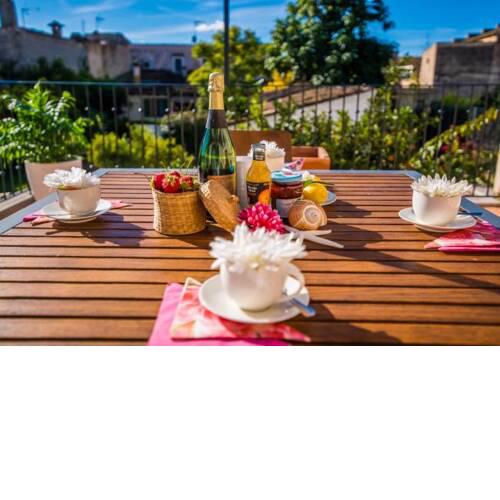 Binissalem Apartment Sleeps 4 with Air Con and WiFi