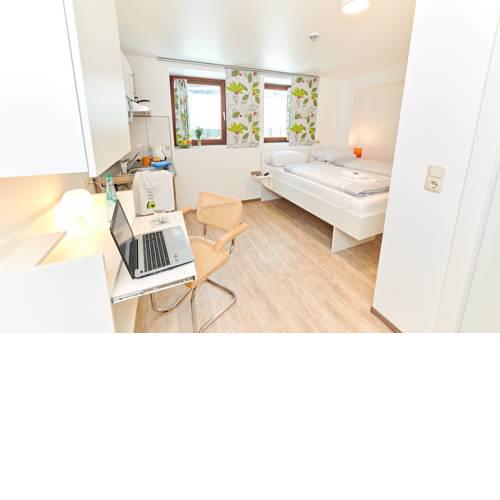 B&L Guesthouse