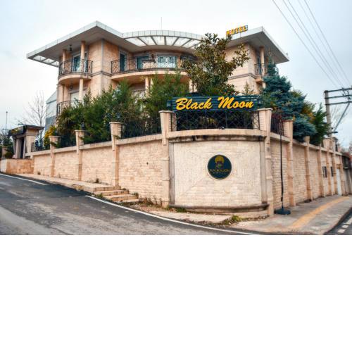 Blackmoon Villa Hotel
