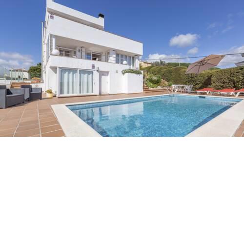 Blanes Villa Sleeps 10 with Pool