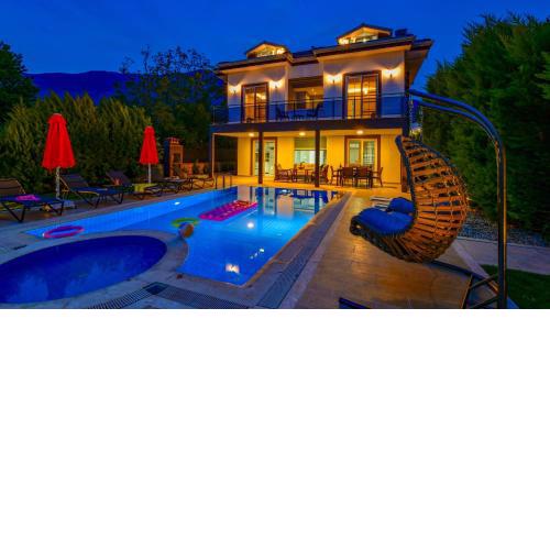Blue - 4 Bedroom Holiday Villa in Hisarönü