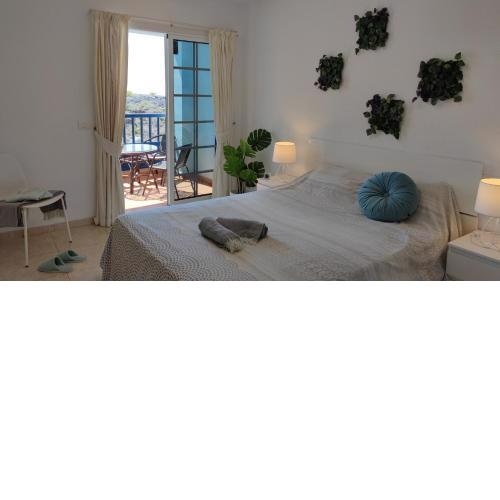 Blue Casa: Hübsche Ferienwohnung mit 2 Schlafzimmern. Mit Pool, Strandnähe & WLAN
